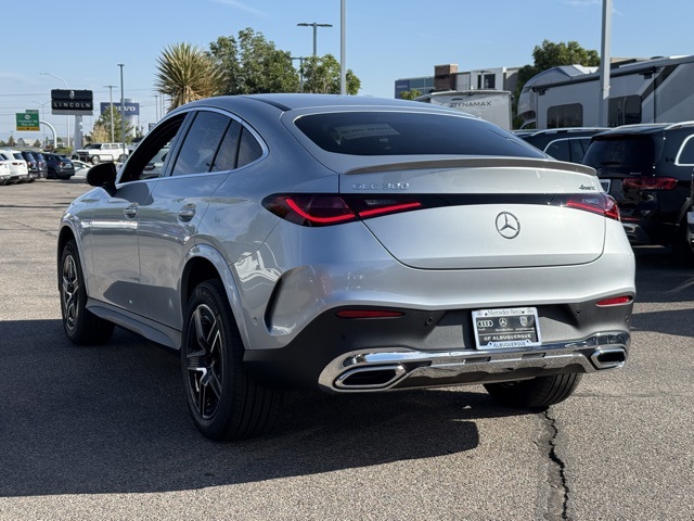 2026 Mercedes Benz GLC 300 4MATIC photo 3