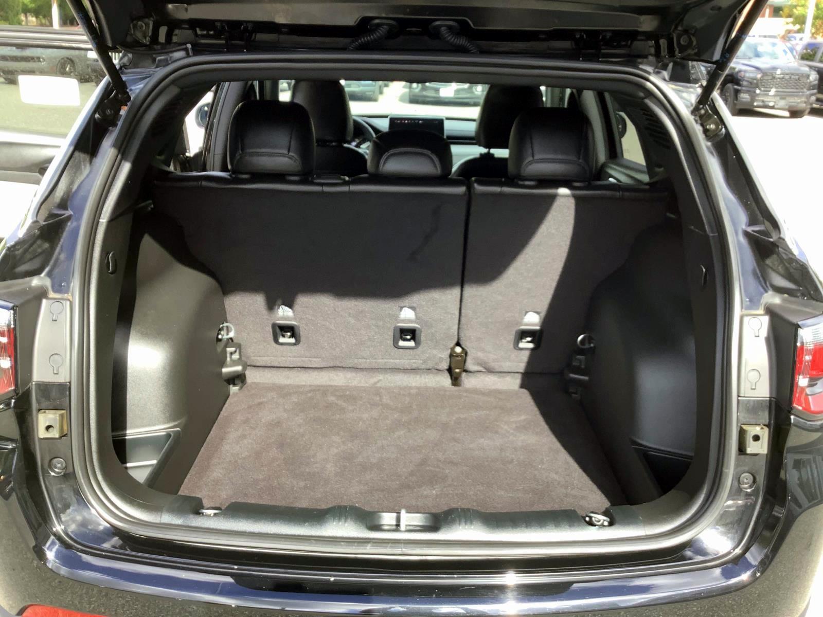 2025 Jeep Compass Limited photo 23