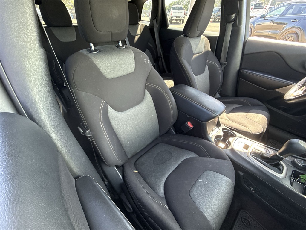 2018 Jeep Cherokee Latitude photo 23