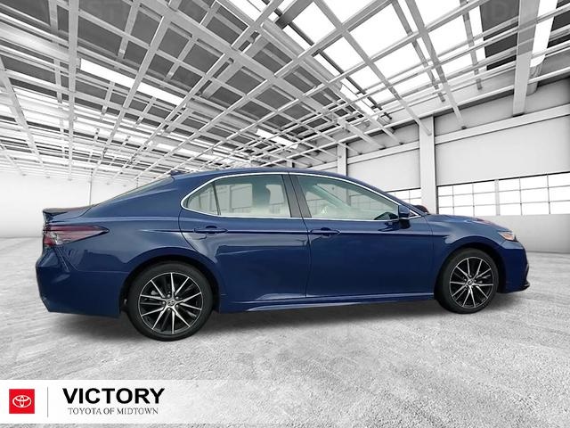 2024 Toyota Camry SE photo 2