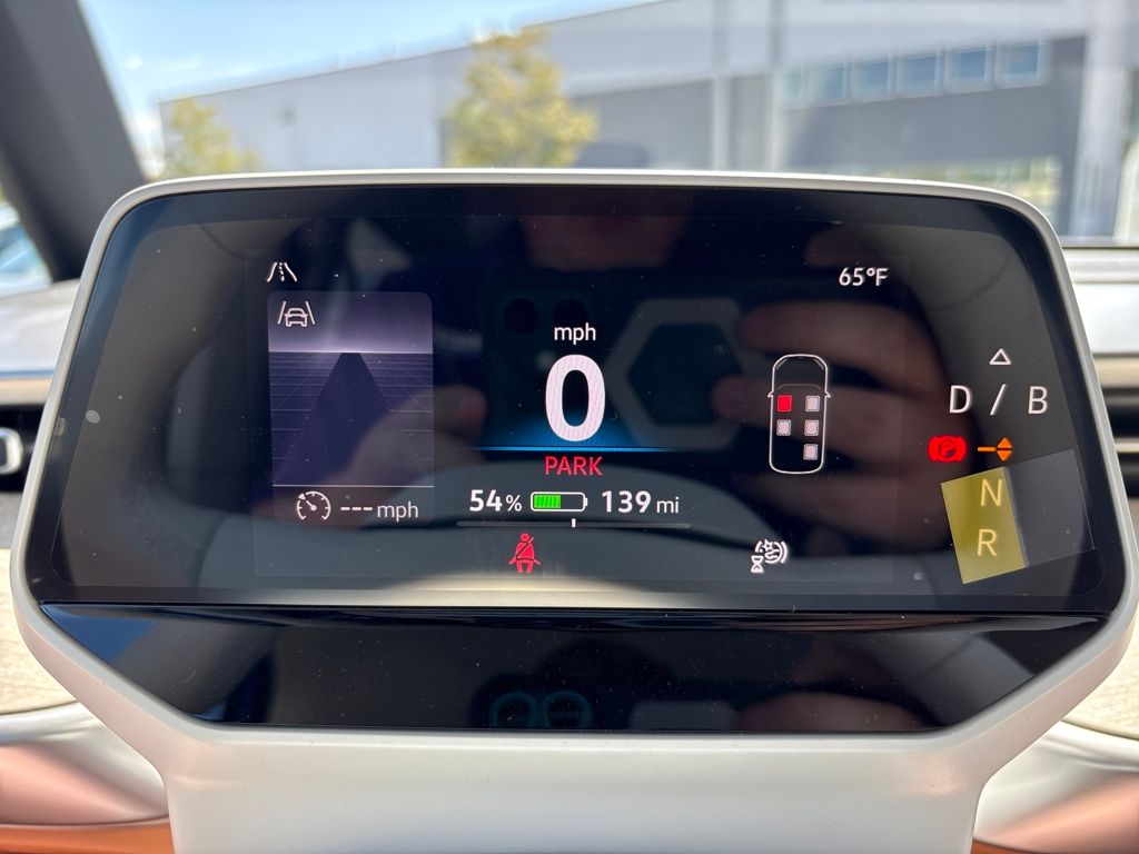 2025 Volkswagen ID. Buzz Pro Plus photo 14