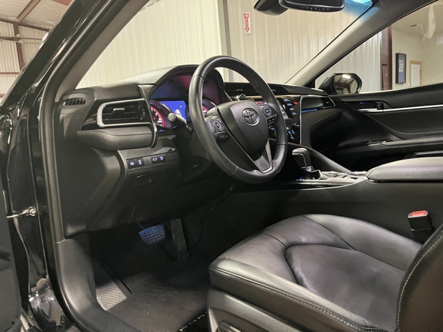 2018 Toyota Camry XSE photo 3
