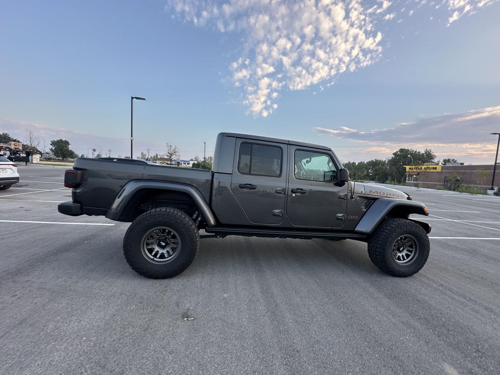 2021 Jeep Gladiator Mojave photo 5