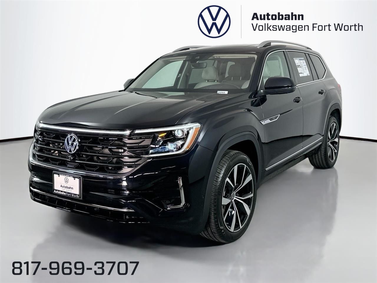 2026 Volkswagen Atlas SEL Premium R-Line's photo