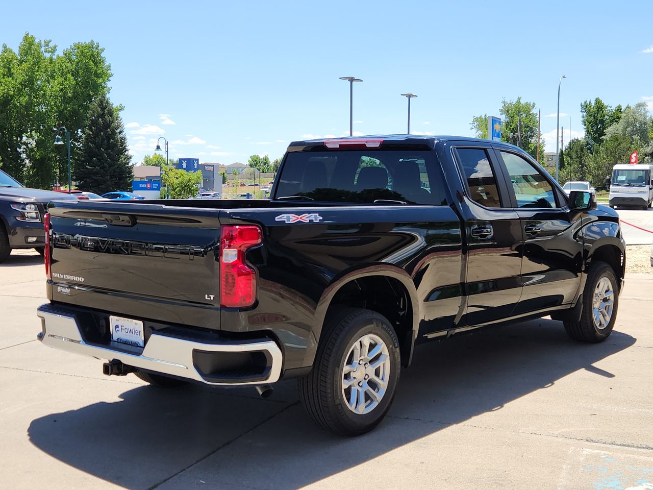 2025 Chevrolet Silverado 1500 LT photo 7