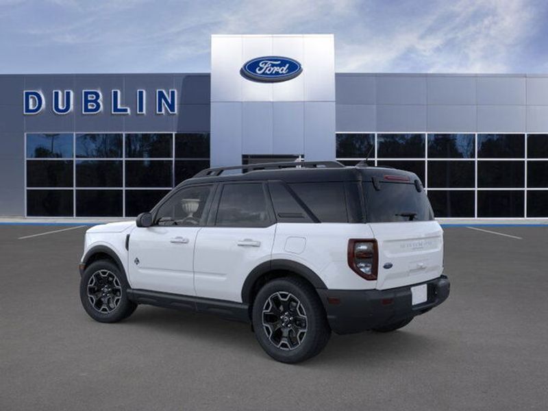 2025 Ford Bronco Sport Outer Banks photo 2