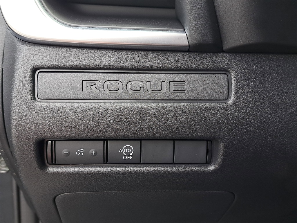 2024 Nissan Rogue S photo 23