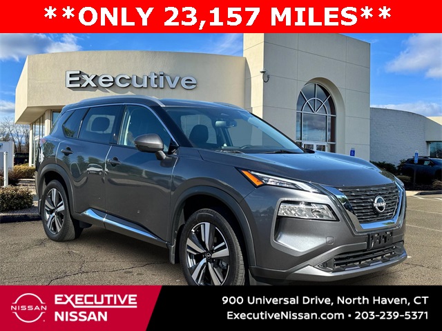 2022 Nissan Rogue SL's photo