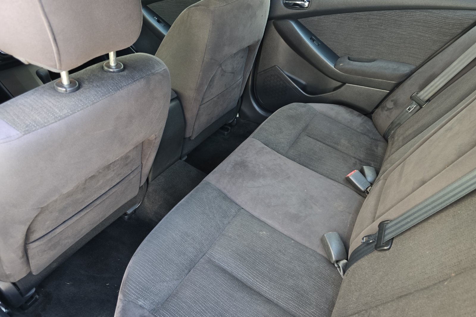 2011 Nissan Altima 2.5 S photo 12