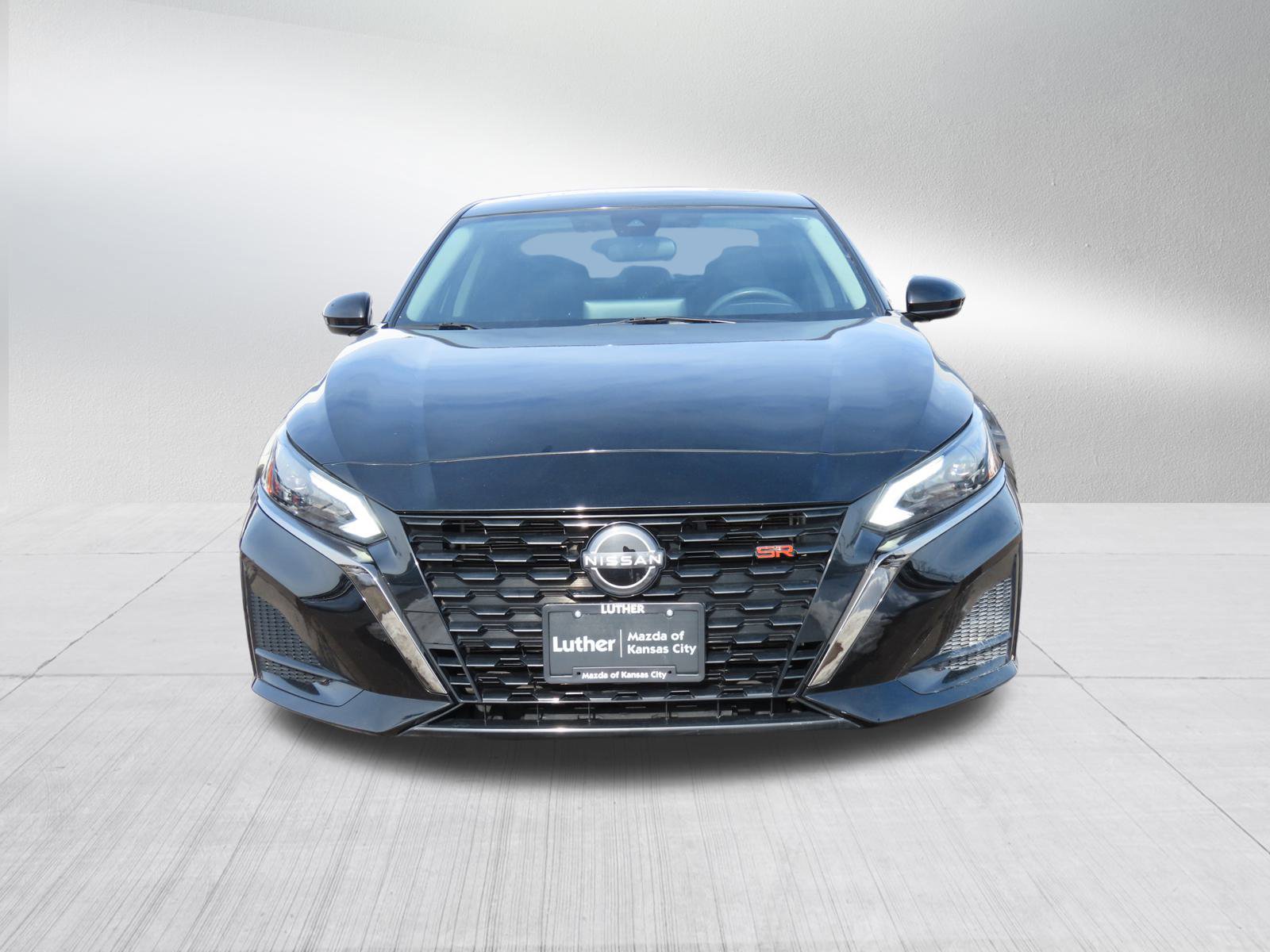 Used 2023 Nissan Altima SR with VIN 1N4BL4CW3PN378517 for sale in Kansas City