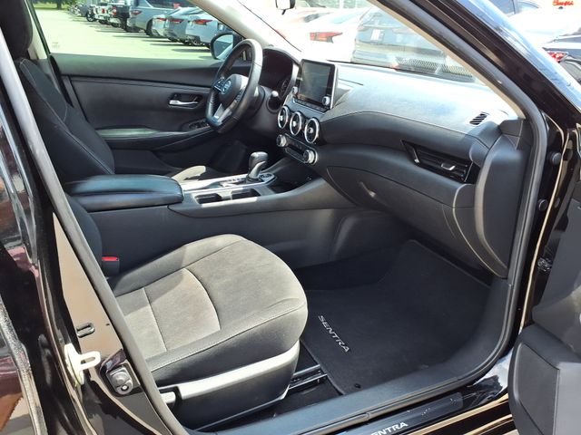 2022 Nissan Sentra SV photo 17