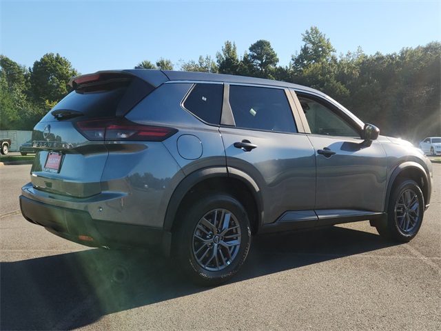2026 Nissan Rogue S photo 3