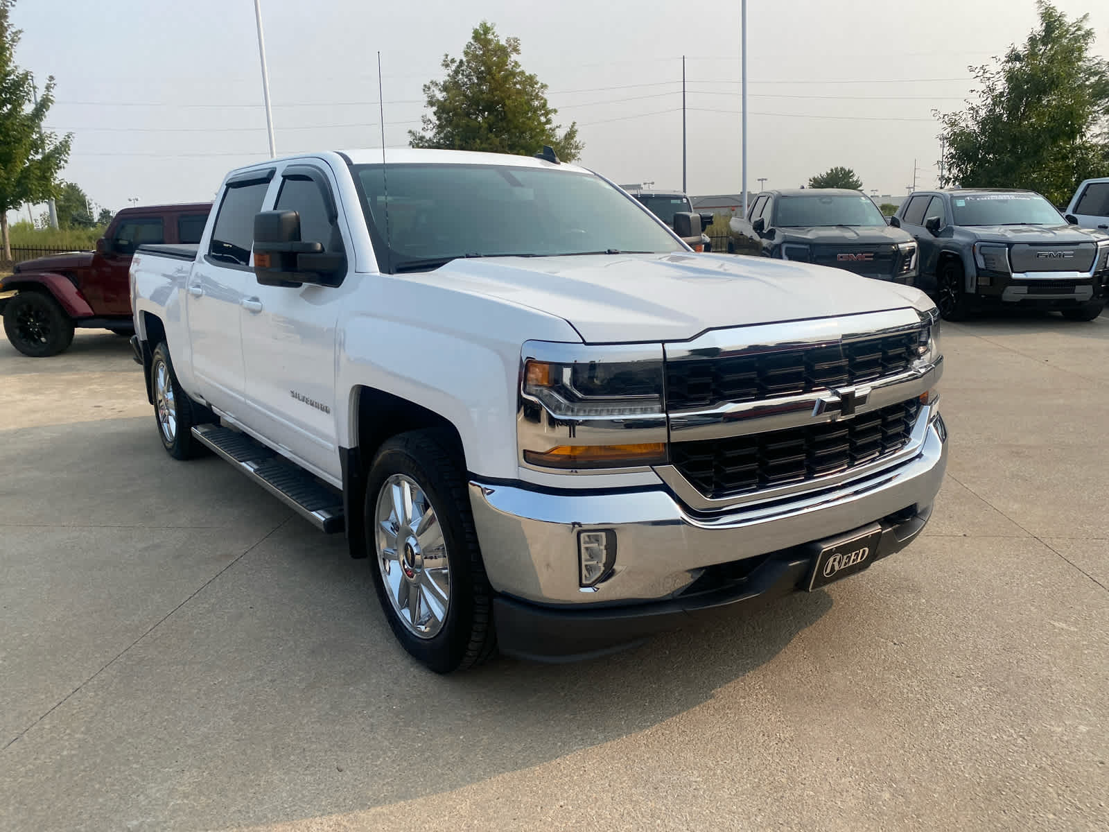 2018 Chevrolet Silverado 1500 LT photo 4