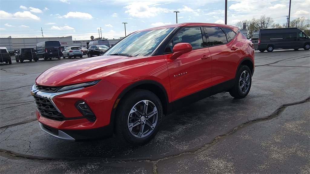 2023 Chevrolet Blazer 2LT photo 3