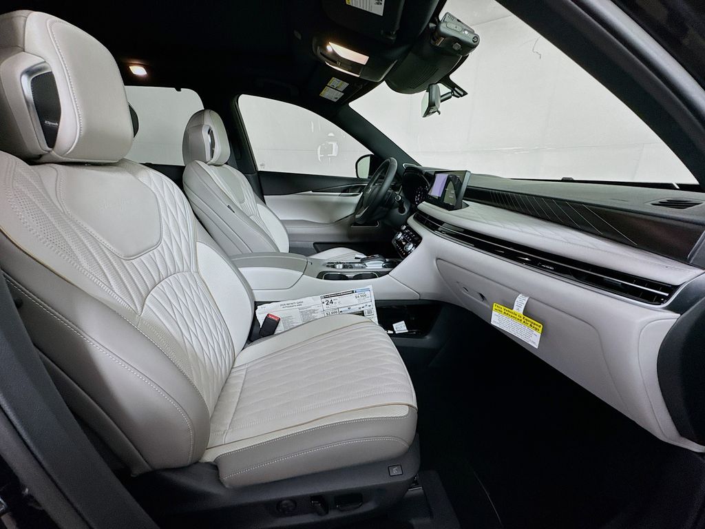 2026 Infiniti QX60 Autograph photo 36