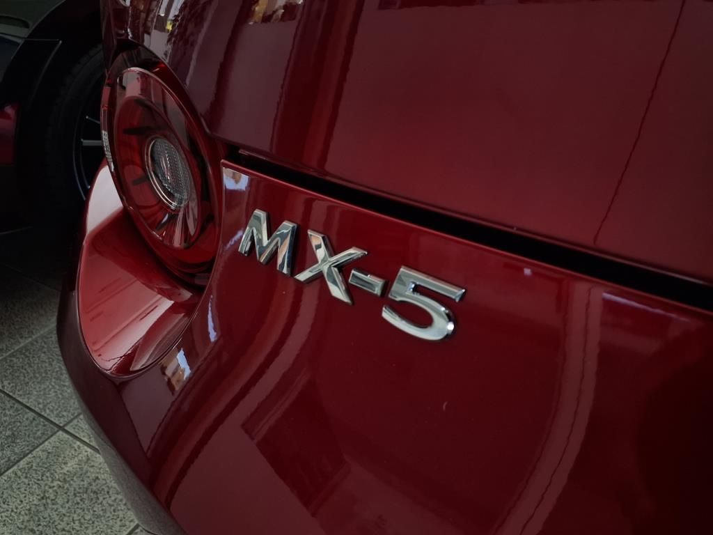 2025 Mazda MX-5 Miata Miata Grand Touring photo 10