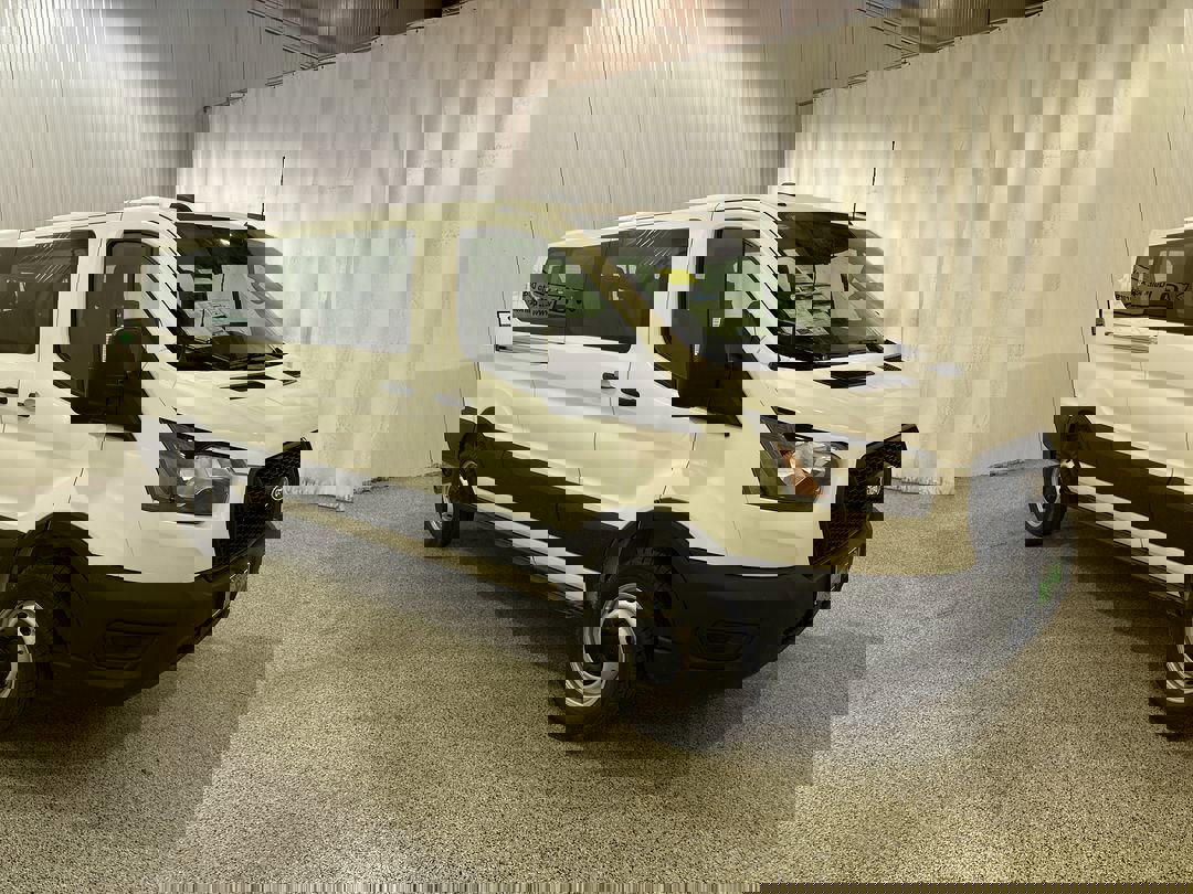2026 Ford Transit Passenger Van XL's photo