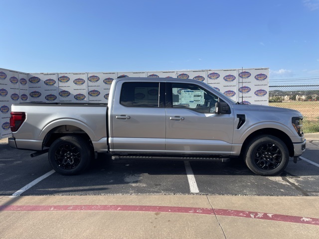 2025 Ford F-150 XLT's photo
