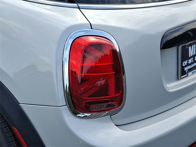 2021 Mini Cooper 4 Door Hardtop Signature photo 5