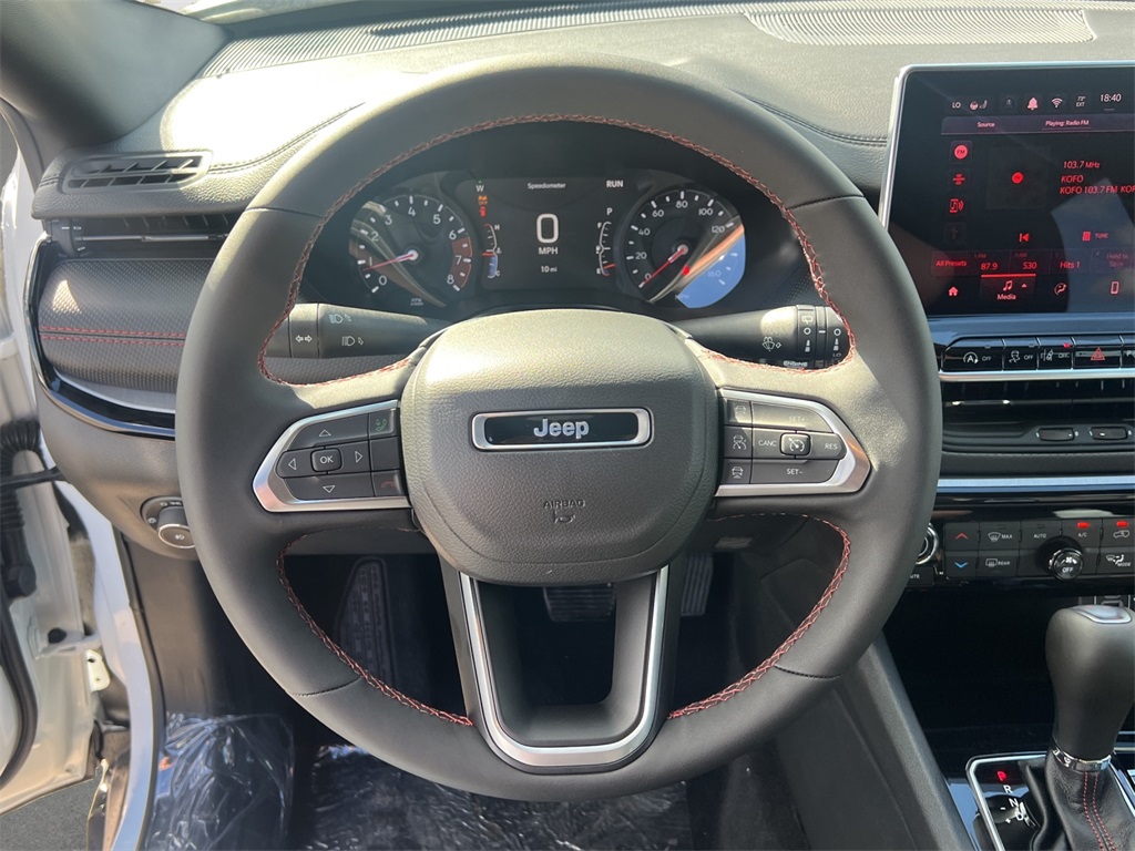2026 Jeep Compass Trailhawk photo 9