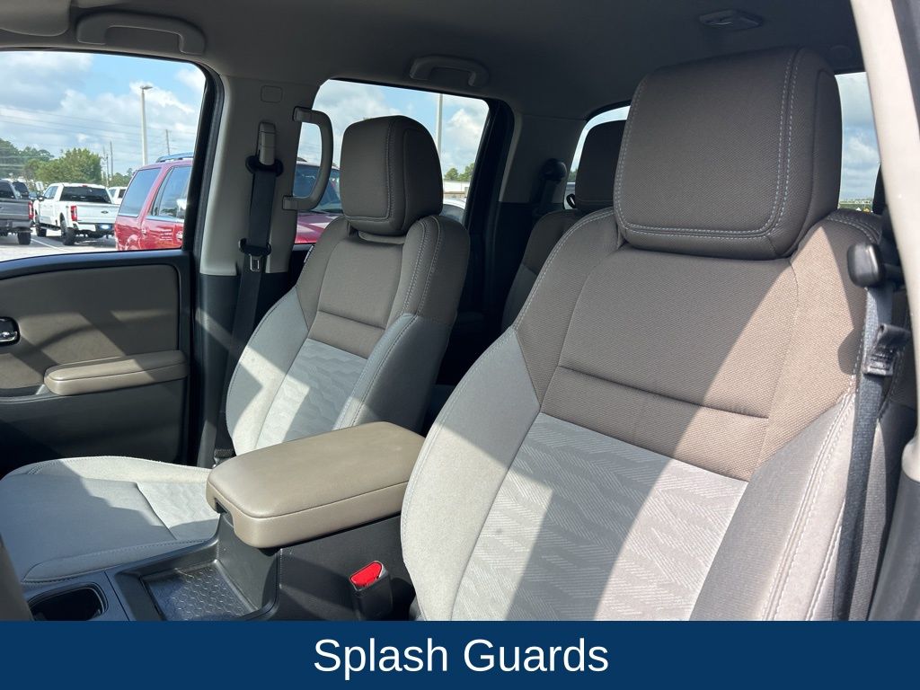 2023 Nissan Frontier SV photo 10