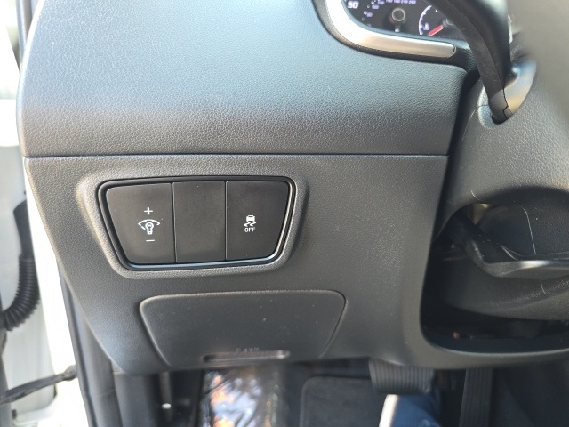 2022 Hyundai Tucson SE photo 17