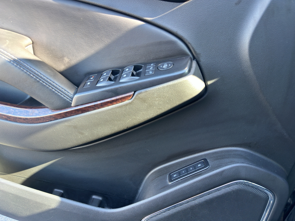 2020 Gmc Yukon 1500 SLT photo 17