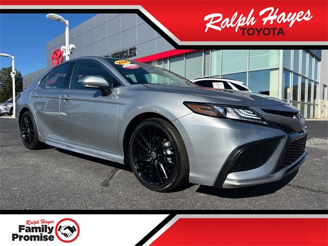 2024 Toyota Camry XSE's photo