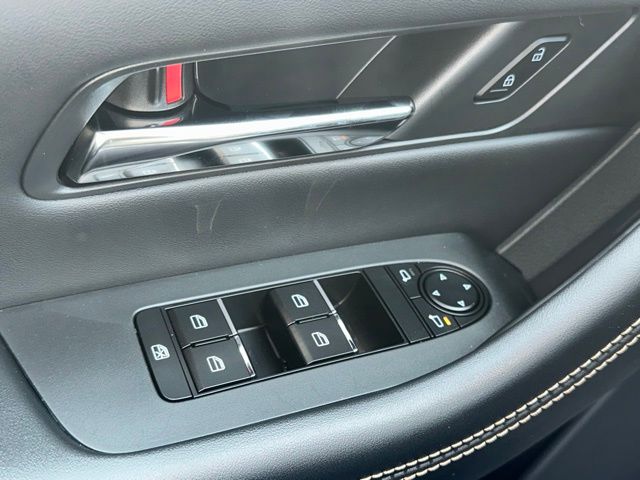 2025 Mazda CX-90 Plug-in Hybrid Premium S photo 16