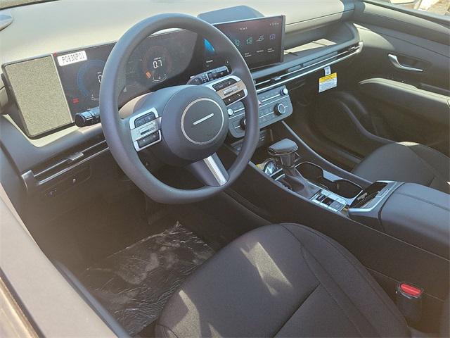 2025 Hyundai Tucson SE photo 4