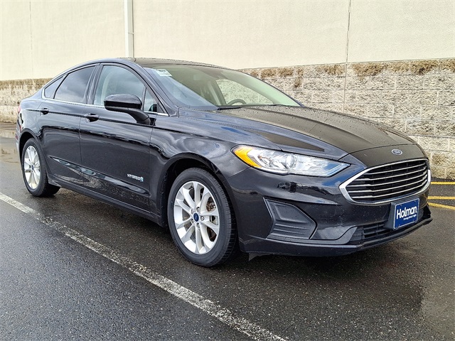Used 2019 Ford Fusion Hybrid SE with VIN 3FA6P0LU1KR126297 for sale in Maple Shade, NJ