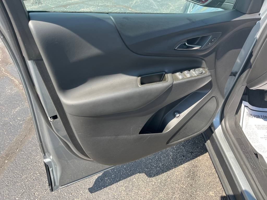 2023 Chevrolet Equinox LT photo 19