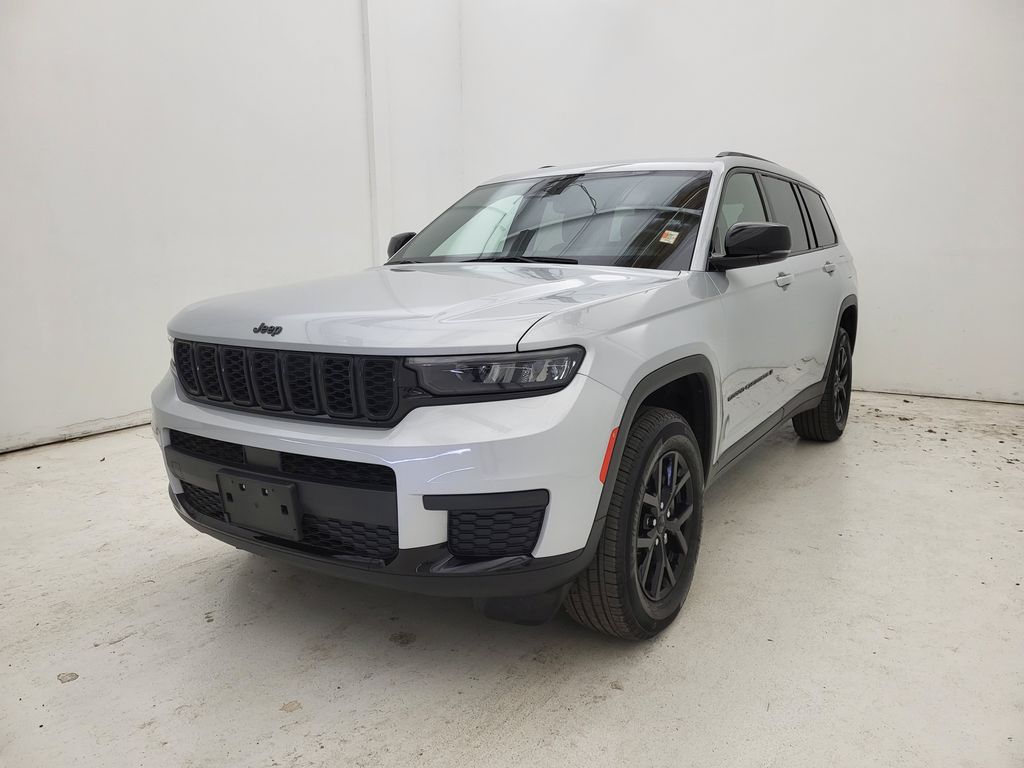 2024 Jeep Grand Cherokee Altitude photo 7