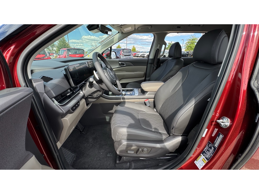 2026 Kia Carnival EX photo 4
