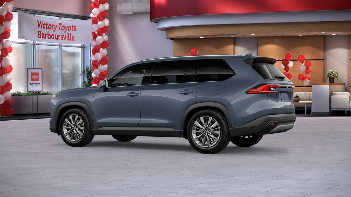 2026 Toyota Grand Highlander Platinum AWD photo 4
