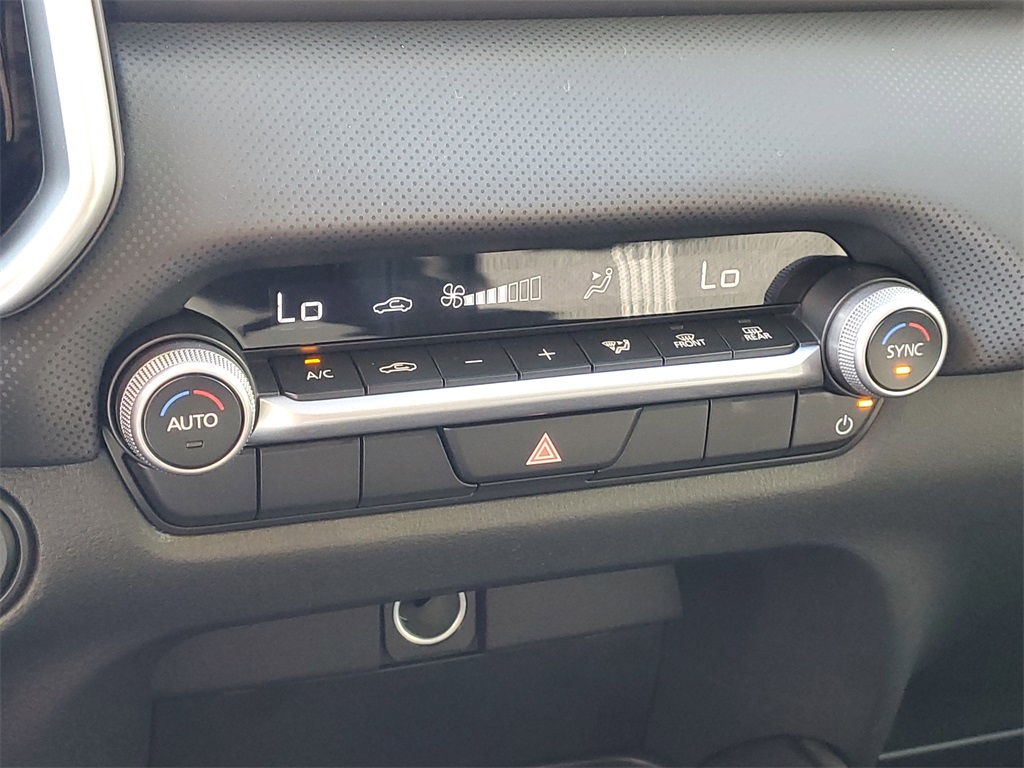 2025 Mazda CX-50 2.5 Select photo 22