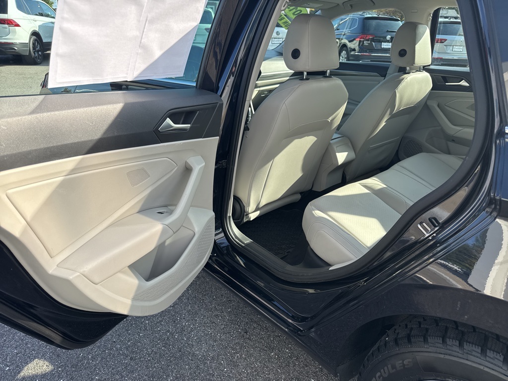 2019 Volkswagen Jetta SEL photo 25