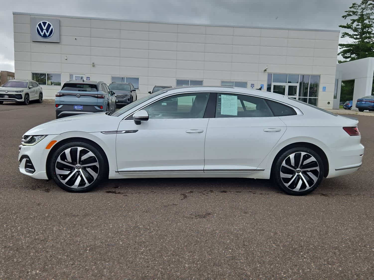 Certified 2022 Volkswagen Arteon SEL R-Line with VIN WVWAR7AN7NE009933 for sale in Hermantown, Minnesota