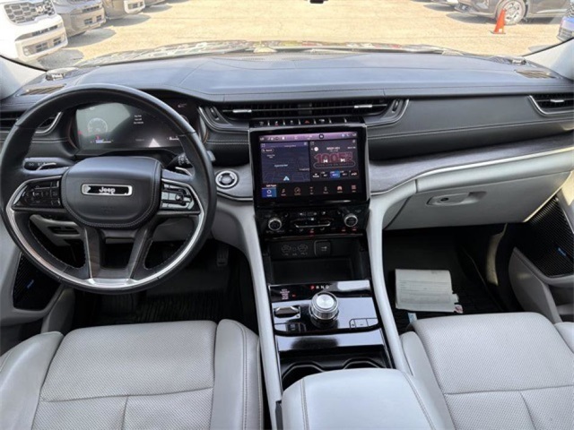 2021 Jeep Grand Cherokee Overland photo 27