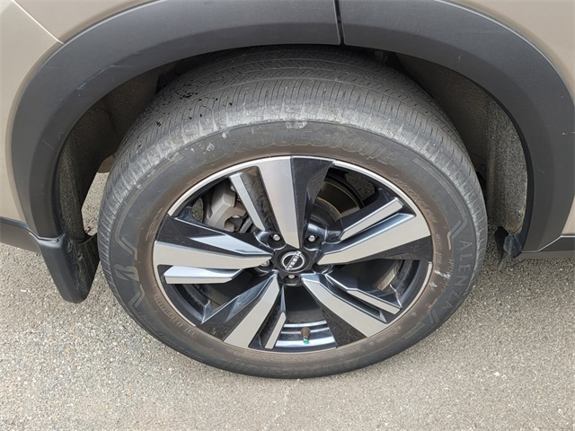 2023 Nissan Rogue SL photo 6