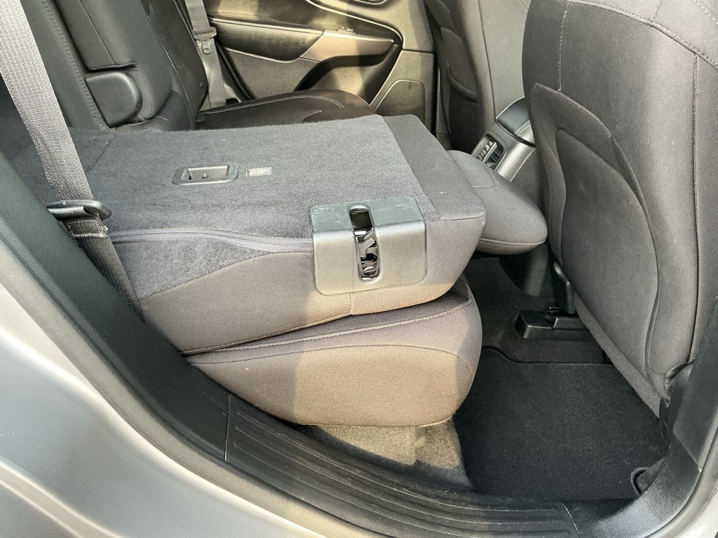 2019 Jeep Cherokee Latitude photo 29