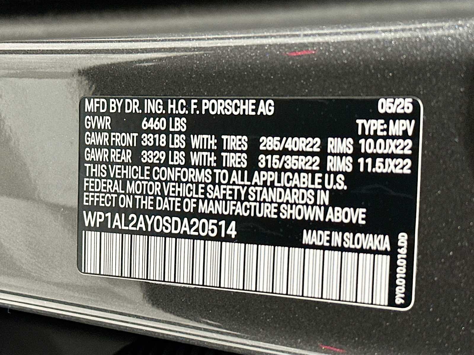 2025 Porsche Cayenne S photo 30