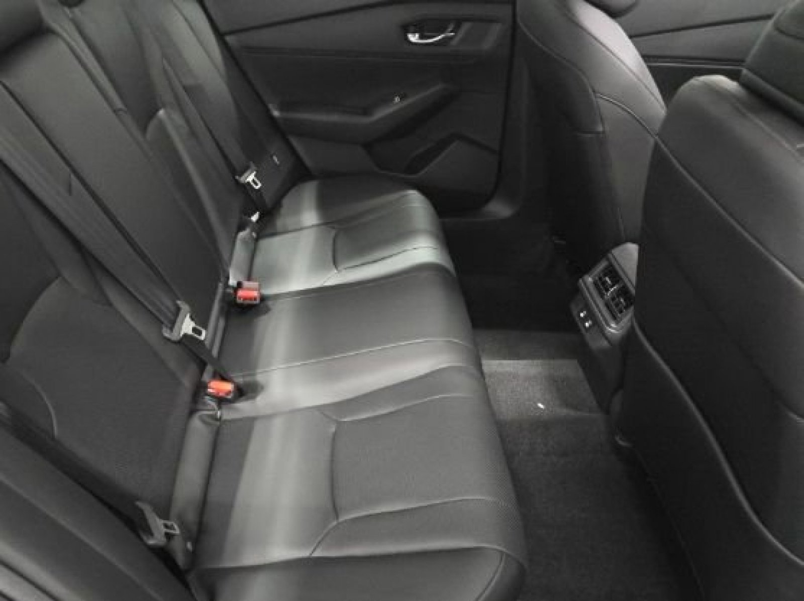 2025 Honda Accord Hybrid EX-L photo 4