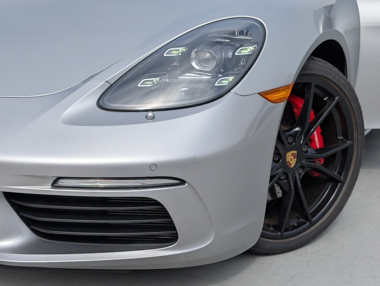 2019 Porsche Boxster S photo 9