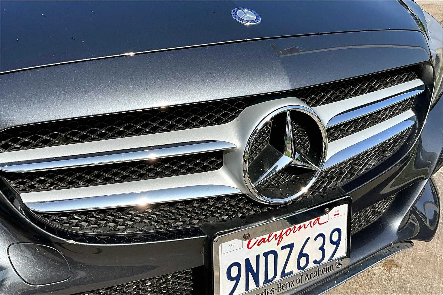 2015 Mercedes Benz C 300 photo 28