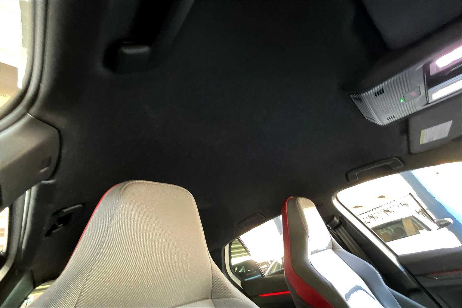 2024 Volkswagen Golf GTI 380 S photo 12