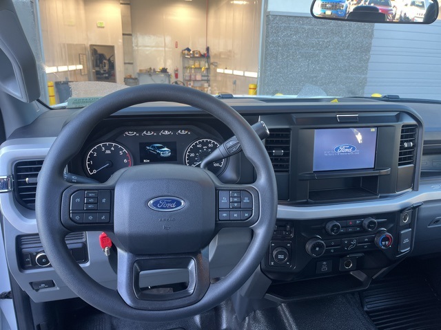 2026 Ford F-350 photo 5