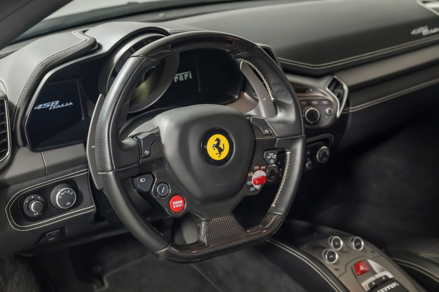 2015 Ferrari 458 Italia photo 11
