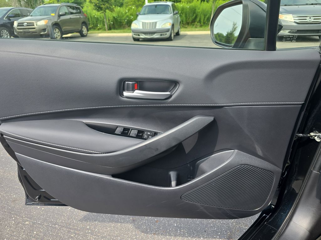 2024 Toyota Corolla SE photo 23