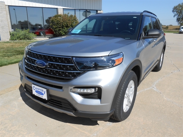 2021 Ford Explorer XLT's photo